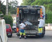 DOSSIERS : MAITRISER nos DECHETS